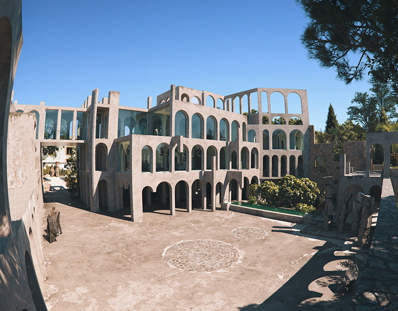 Хочу в Саратов: бывший мэр колумбийского города Михаил Краснов не может вернуться в Россию